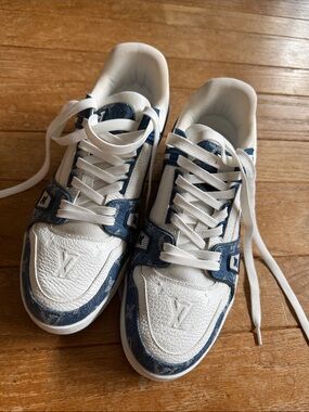 Louis Vuitton White and Blue Monogram Low-Top Sneakers